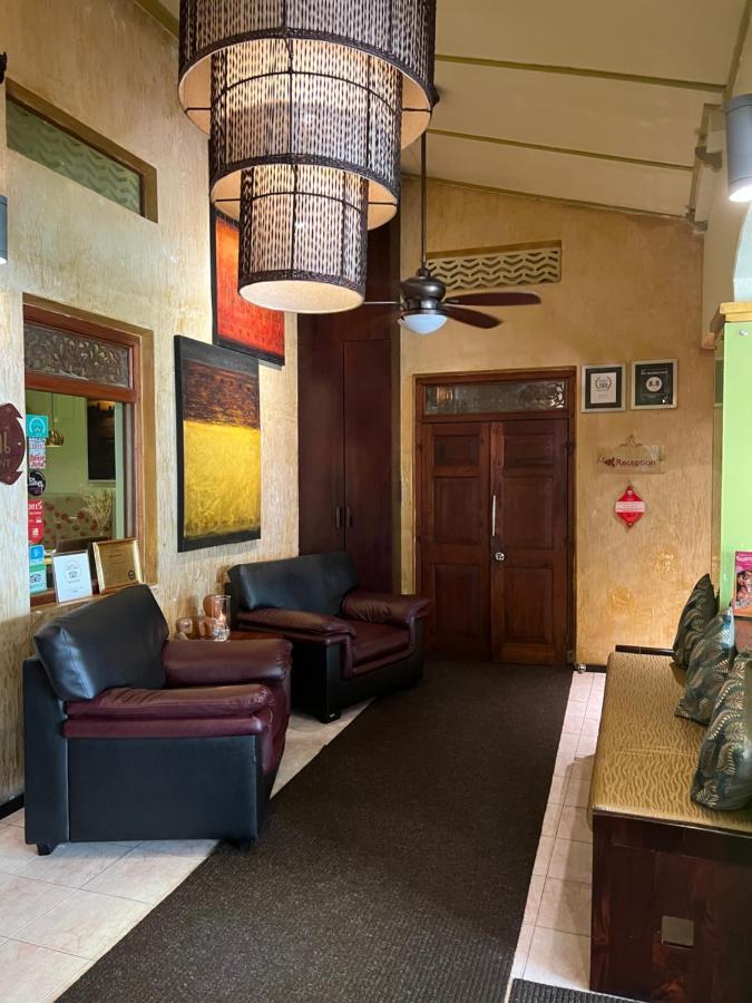 Sala Boutique Male